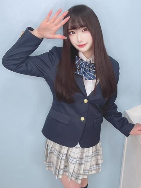 ★ももな