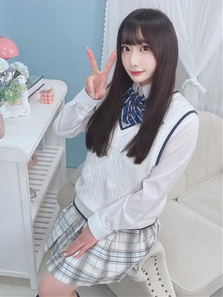 ★ももな
