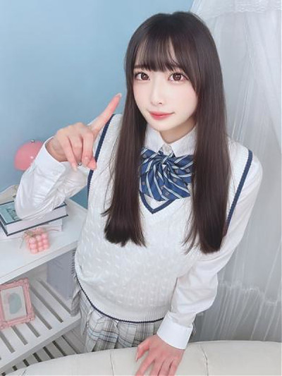 ★ももな