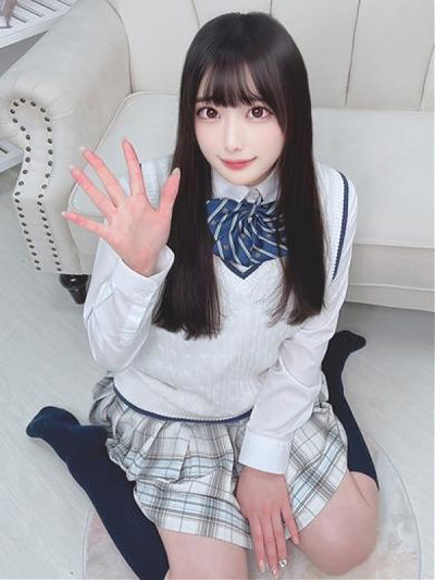 ★ももな